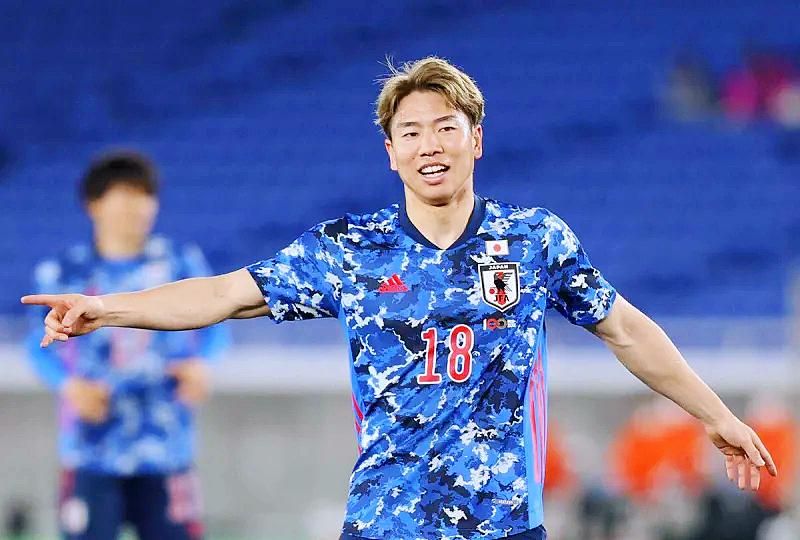 日本队碾压泰国队,郑思维高光表现 日本队碾压泰国队,郑思维高光表现